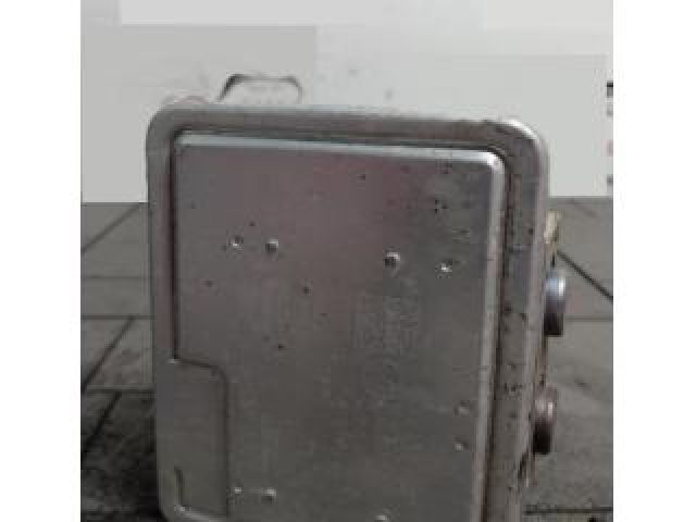 bontott VW CADDY ABS Kocka