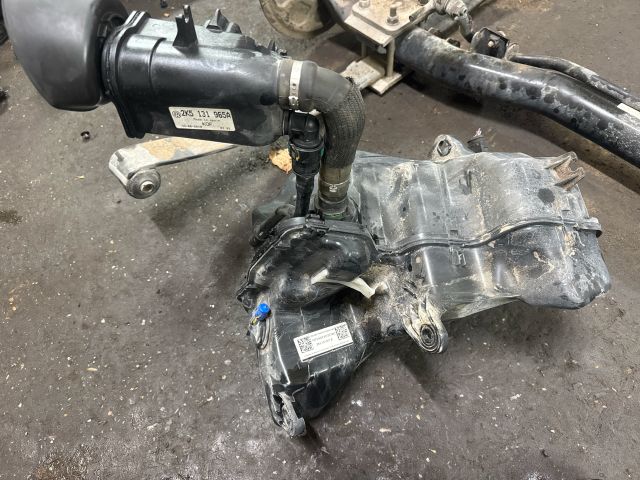 bontott VW CADDY AdBlue Tartály