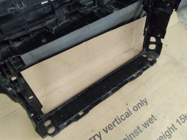 bontott VW CADDY Homlokfal (Üres lemez)