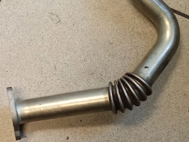 bontott VW CADDY EGR Hűtő Cső