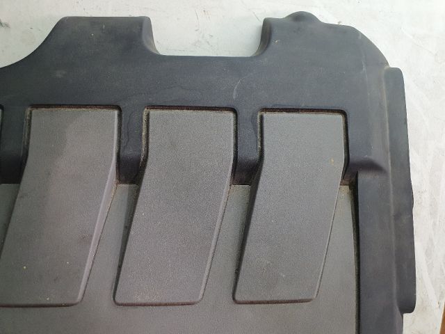 bontott VW CADDY Felső Motorburkolat