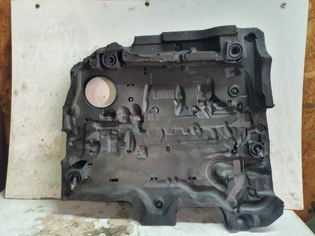 bontott VW CADDY Felső Motorburkolat