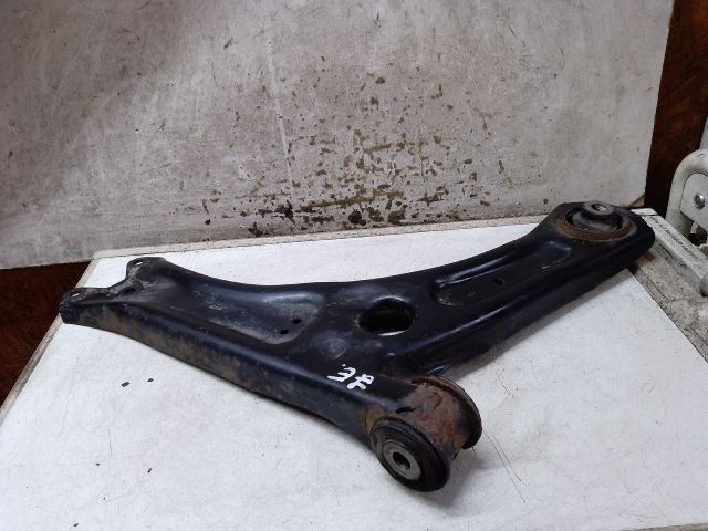 bontott VW CADDY Jobb első Lengőkar