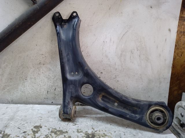 bontott VW CADDY Jobb első Lengőkar