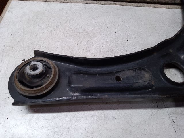 bontott VW CADDY Jobb első Lengőkar