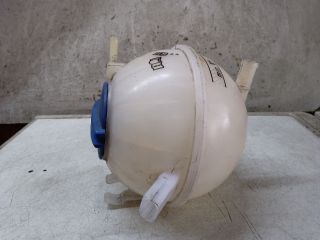 bontott VW CADDY Kiegyenlítő Tartály