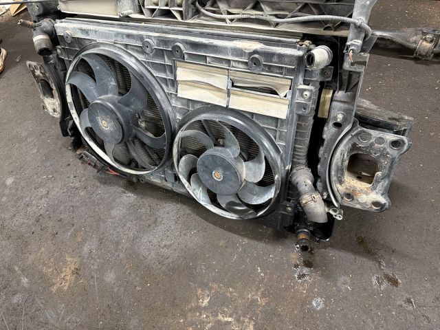 bontott VW CADDY Komplett Homlokfal (Részeivel)