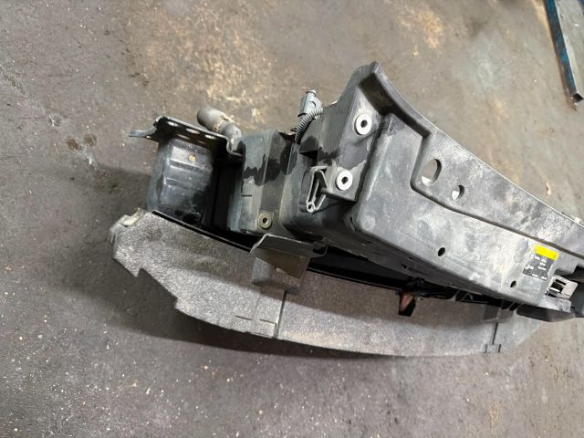 bontott VW CADDY Komplett Homlokfal (Részeivel)