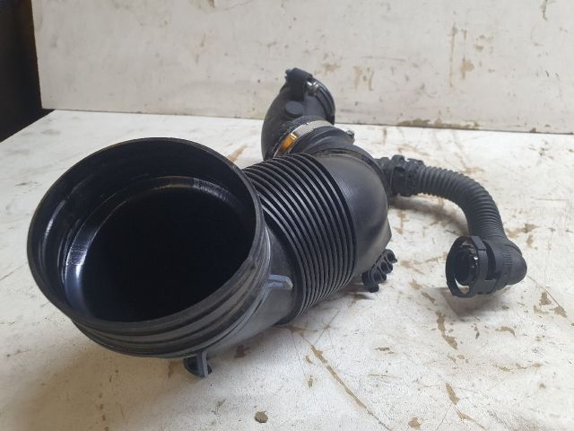 bontott VW CADDY Légbeömlő Cső