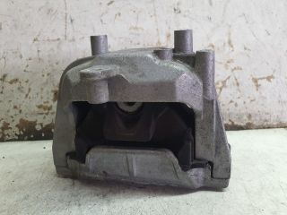 bontott VW CADDY Motor Tartó Bak (Fém)