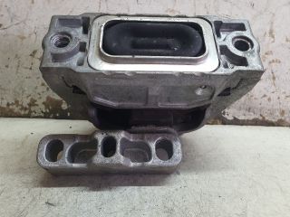 bontott VW CADDY Motor Tartó Bak (Fém)