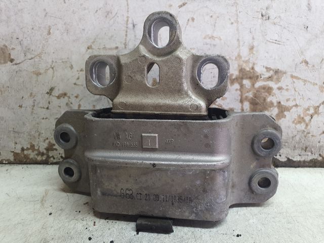 bontott VW CADDY Motor Tartó Bak (Fém)