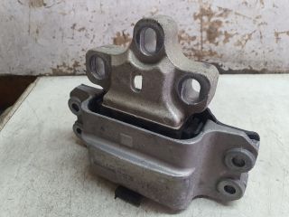 bontott VW CADDY Motor Tartó Bak (Fém)