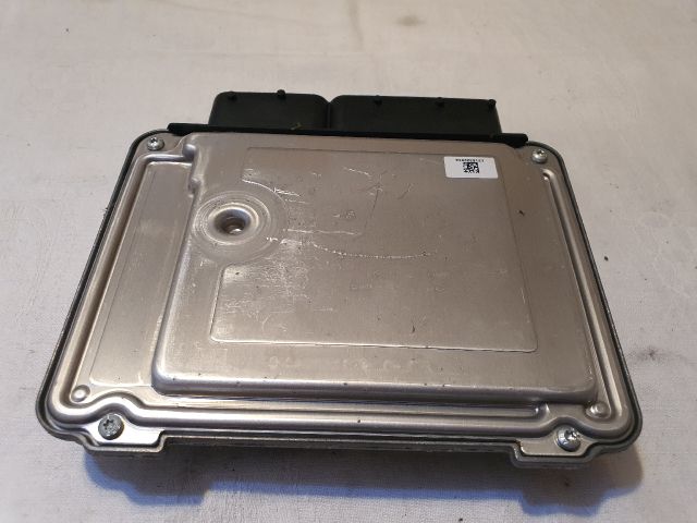 bontott VW CADDY Motorvezérlő