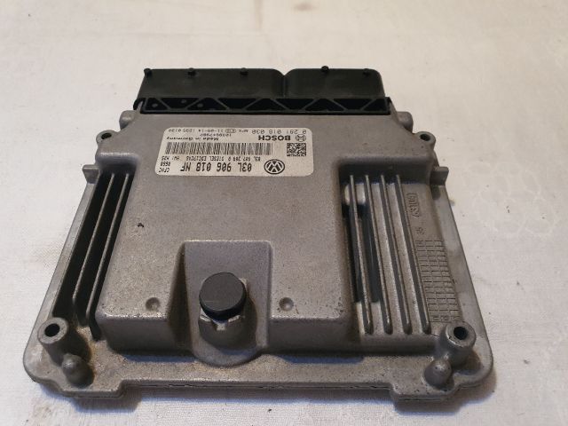 bontott VW CADDY Motorvezérlő