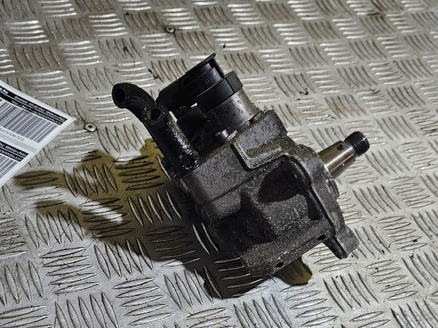 bontott VW CADDY Nagynyomású Szivattyú