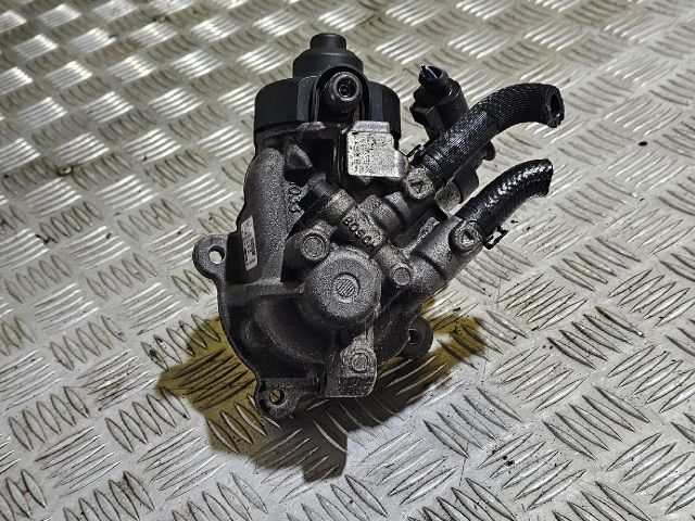 bontott VW CADDY Nagynyomású Szivattyú