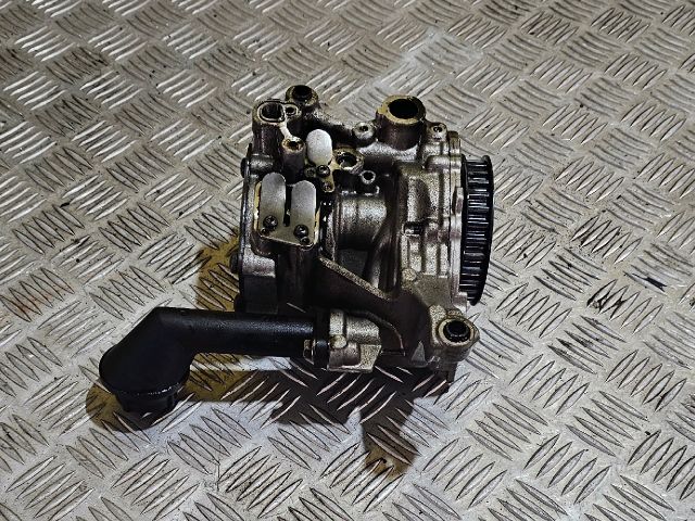 bontott VW CADDY Olajszivattyú