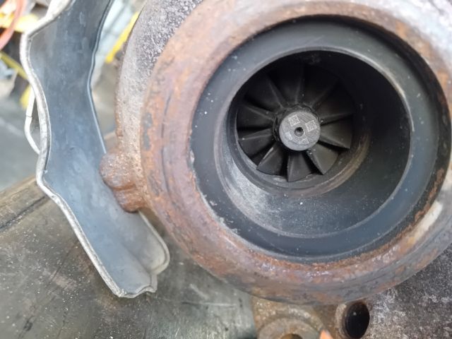 bontott VW CADDY Turbó