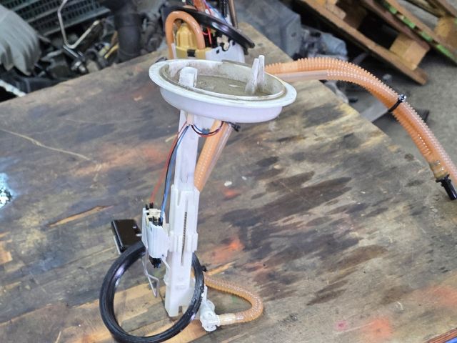 bontott VW CADDY Üzemanyagszint Jeladó