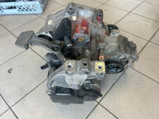 bontott VW CADDY Váltó (Mechanikus)