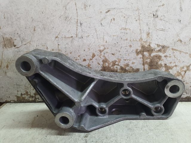 bontott VW CADDY Váltó Tartó Bak (Pozíciófüggetlen)