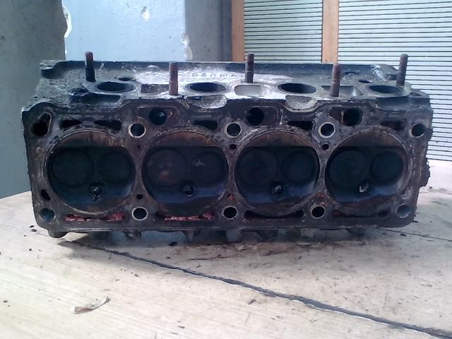 bontott VW CADDY Hengerfej