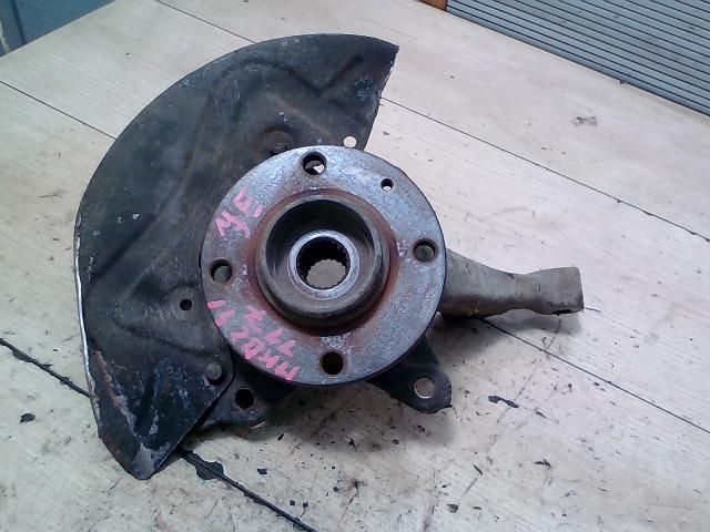 bontott VW CADDY Jobb első Csonkállvány Kerékaggyal