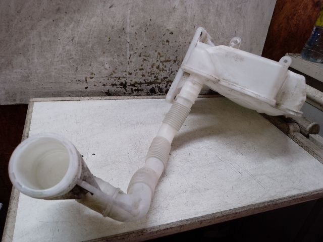 bontott VW CADDY Ablakmosó Tartály