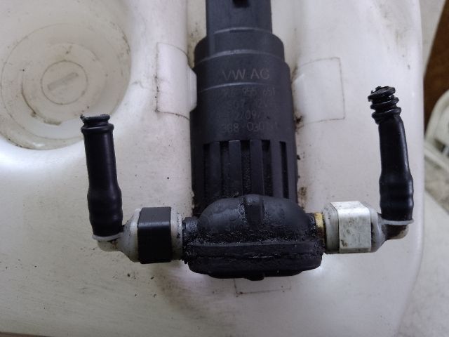 bontott VW CADDY Ablakmosó Tartály