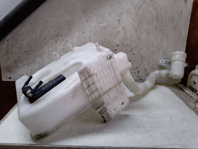 bontott VW CADDY Ablakmosó Tartály