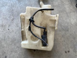 bontott VW CADDY Ablakmosó Tartály