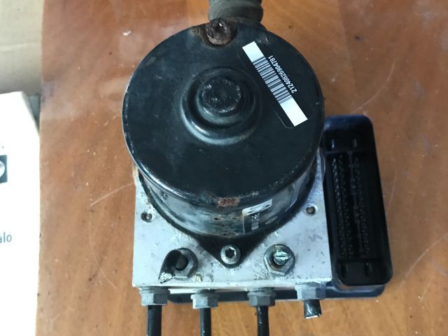 bontott VW CADDY ABS Kocka