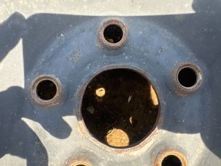 bontott VW CADDY Acélfelni Szett Gumival