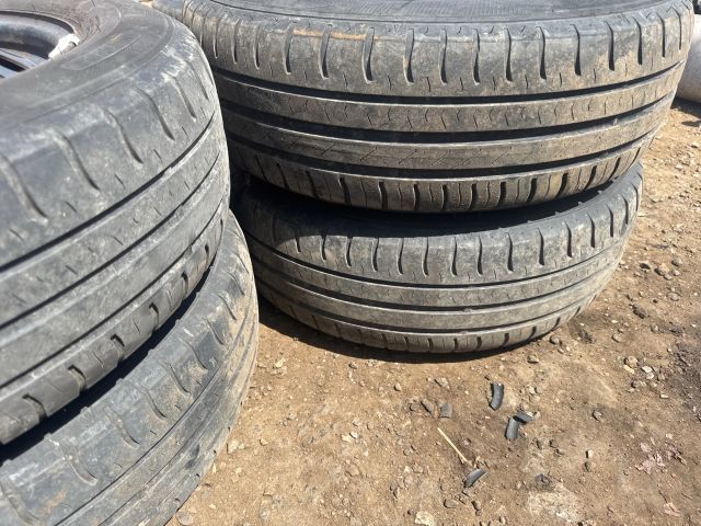 bontott VW CADDY Acélfelni Szett Gumival