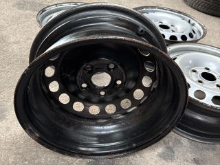 bontott VW CADDY Acélfelni Szett