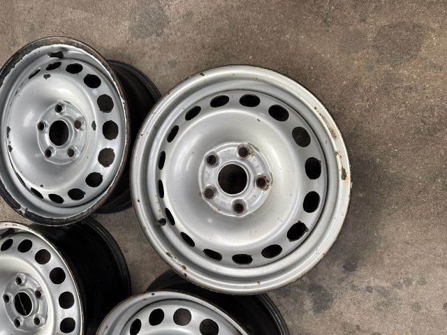 bontott VW CADDY Acélfelni Szett