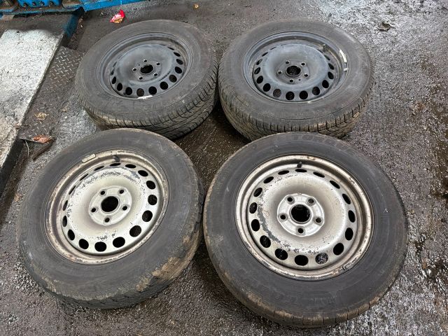 bontott VW CADDY Acélfelni Szett