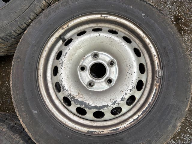 bontott VW CADDY Acélfelni Szett