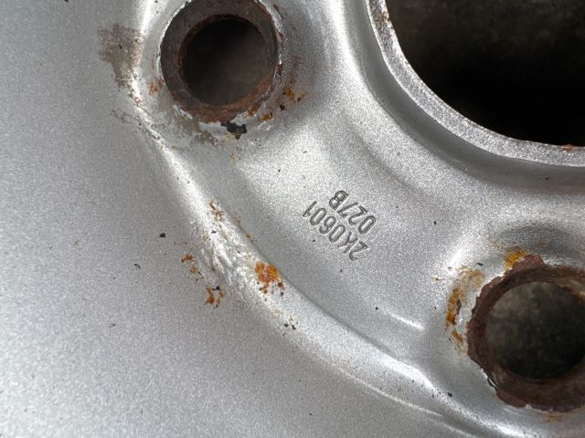 bontott VW CADDY Acélfelni Szett