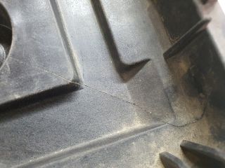 bontott VW CADDY Akkumulátor Tartó