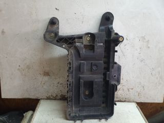 bontott VW CADDY Akkumulátor Tartó