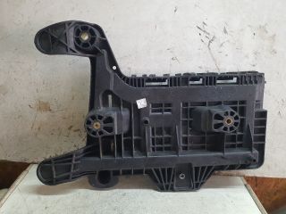 bontott VW CADDY Akkumulátor Tartó