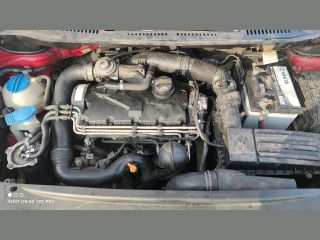 bontott VW CADDY Akkumulátor Tartó