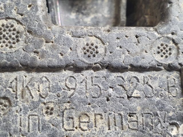 bontott VW CADDY Akkumulátor Tartó