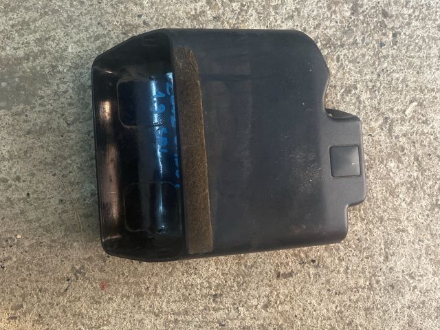 bontott VW CADDY Alsó Kormányoszlop Burkolat