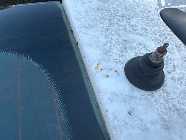 bontott VW CADDY Bal Csomagtérajtó (Részeivel)