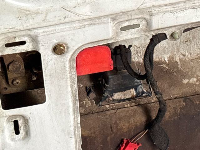 bontott VW CADDY Bal Csomagtérajtó (Üres lemez)