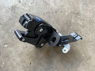 bontott VW CADDY Bal Csomagtérajtó Zárszerkezet