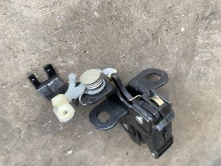 bontott VW CADDY Bal Csomagtérajtó Zárszerkezet